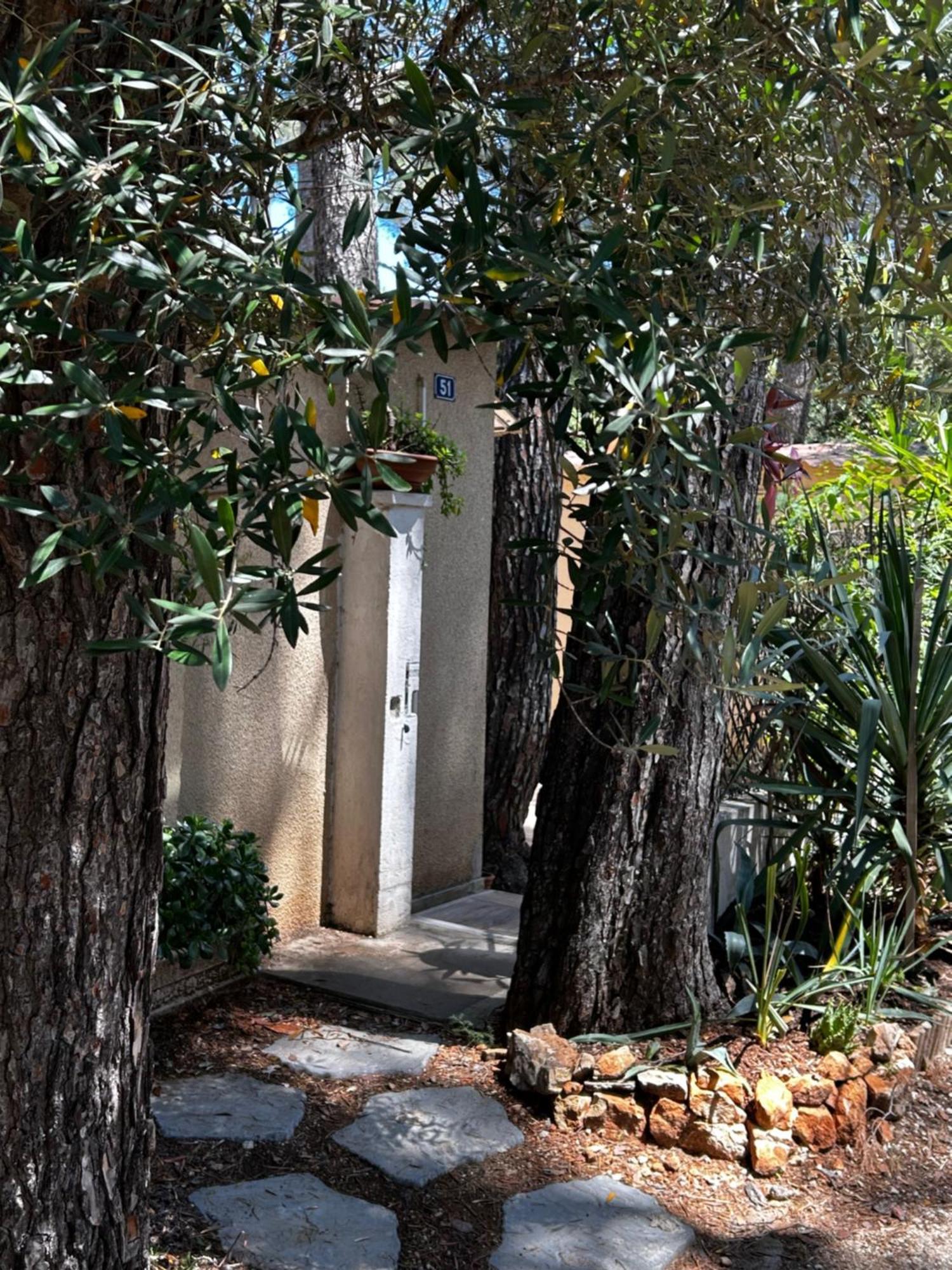 Cabanon à Sur Au Coeur De Portissol. *